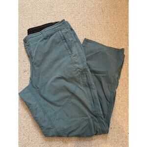 Kuhl Women's Pants size 16 Short